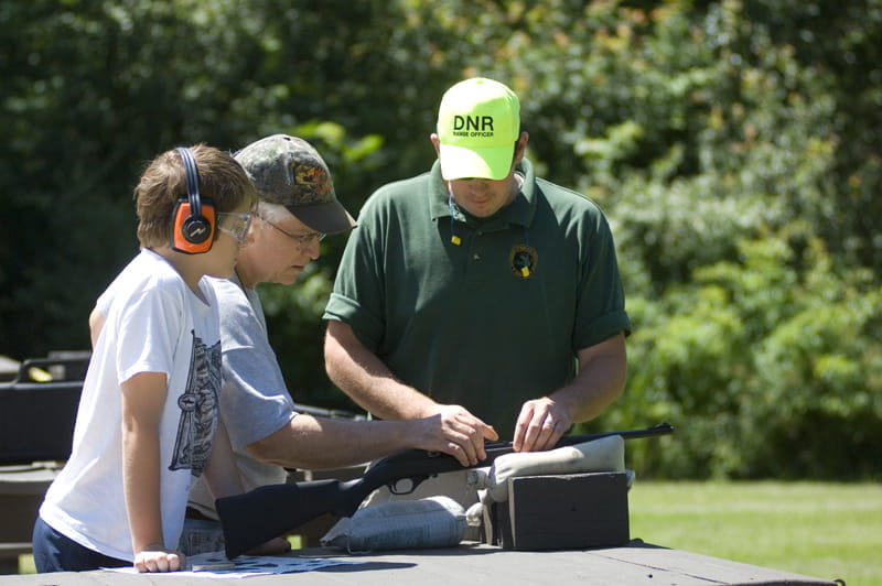 Ortonville Shooting Range – range officer with customers