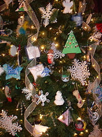 Photo of student art on the Governor's Christmas Tree