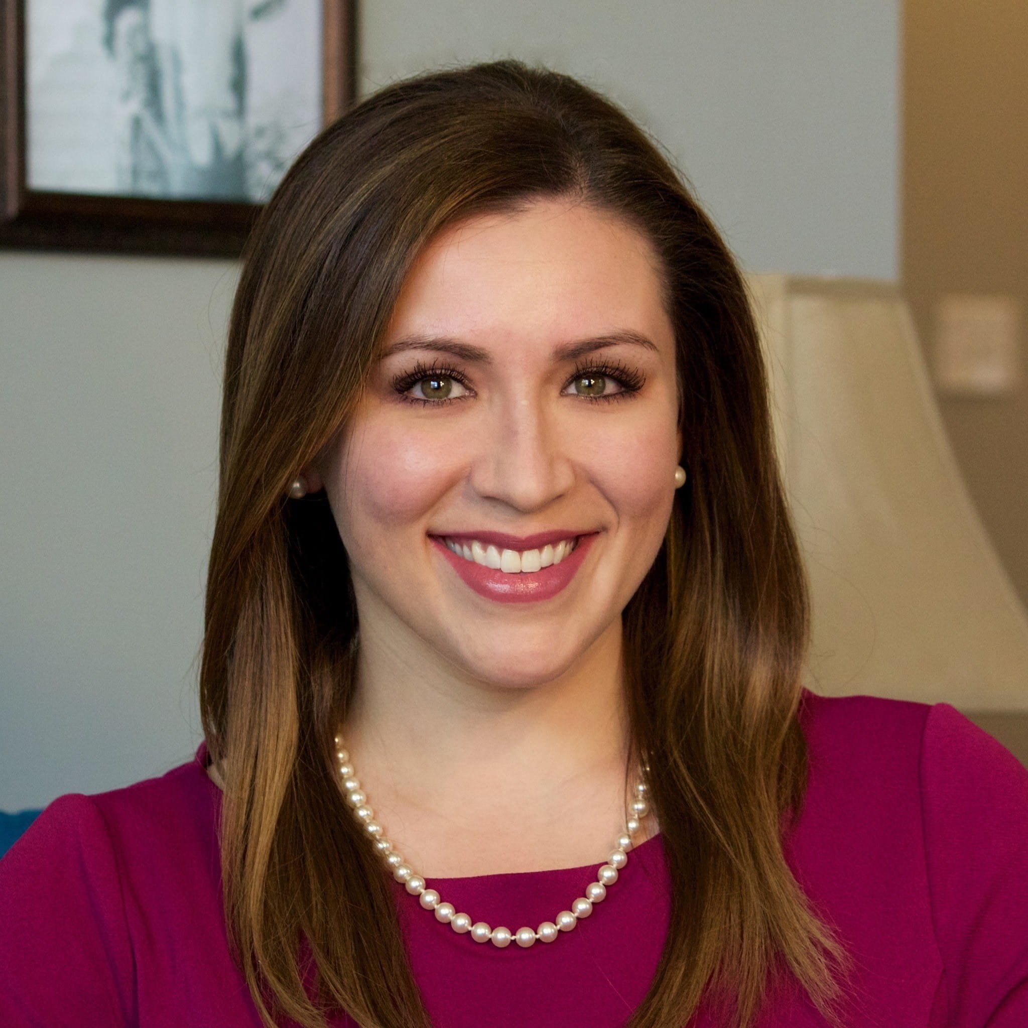 Lynsey Mukomel Headshot