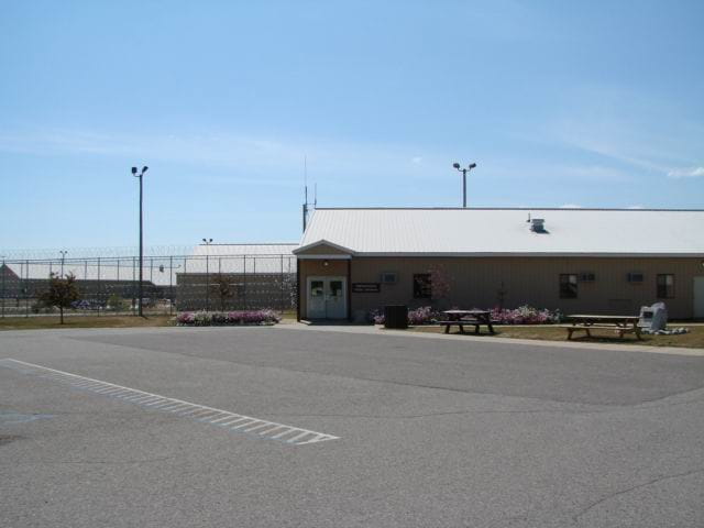 Straits Correctional Facility