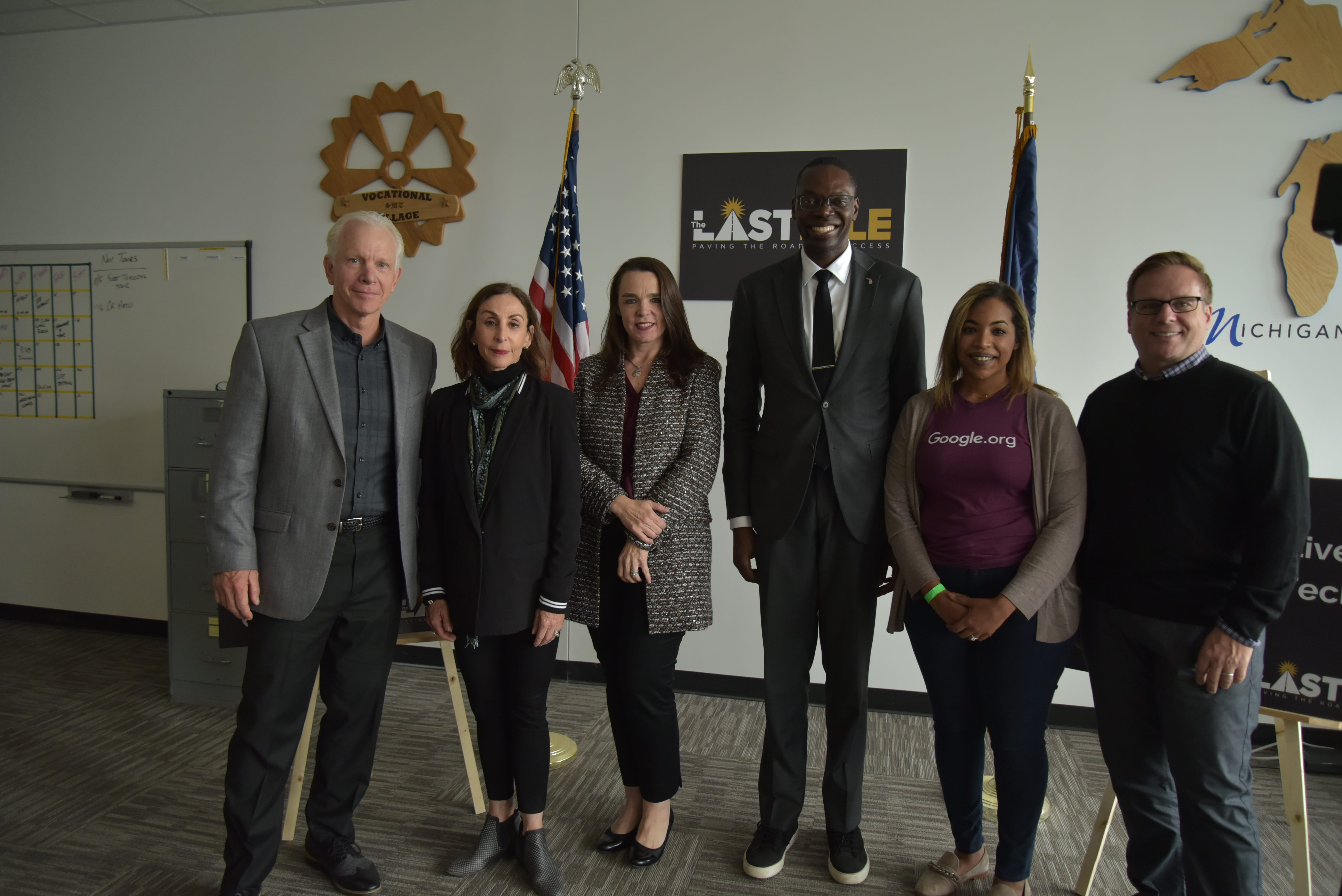 Photo of Lt. Governor Gilchrist and others.