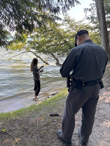 student checks an angler during a scenario