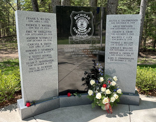 gravesite memorial