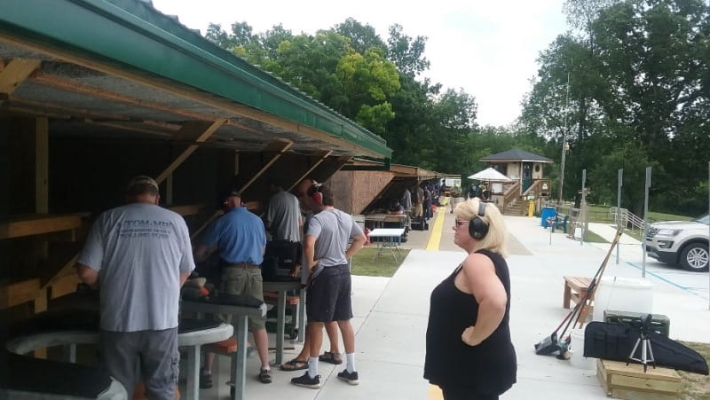 Many people shooting at Pontiac Lake pistol and rifle range