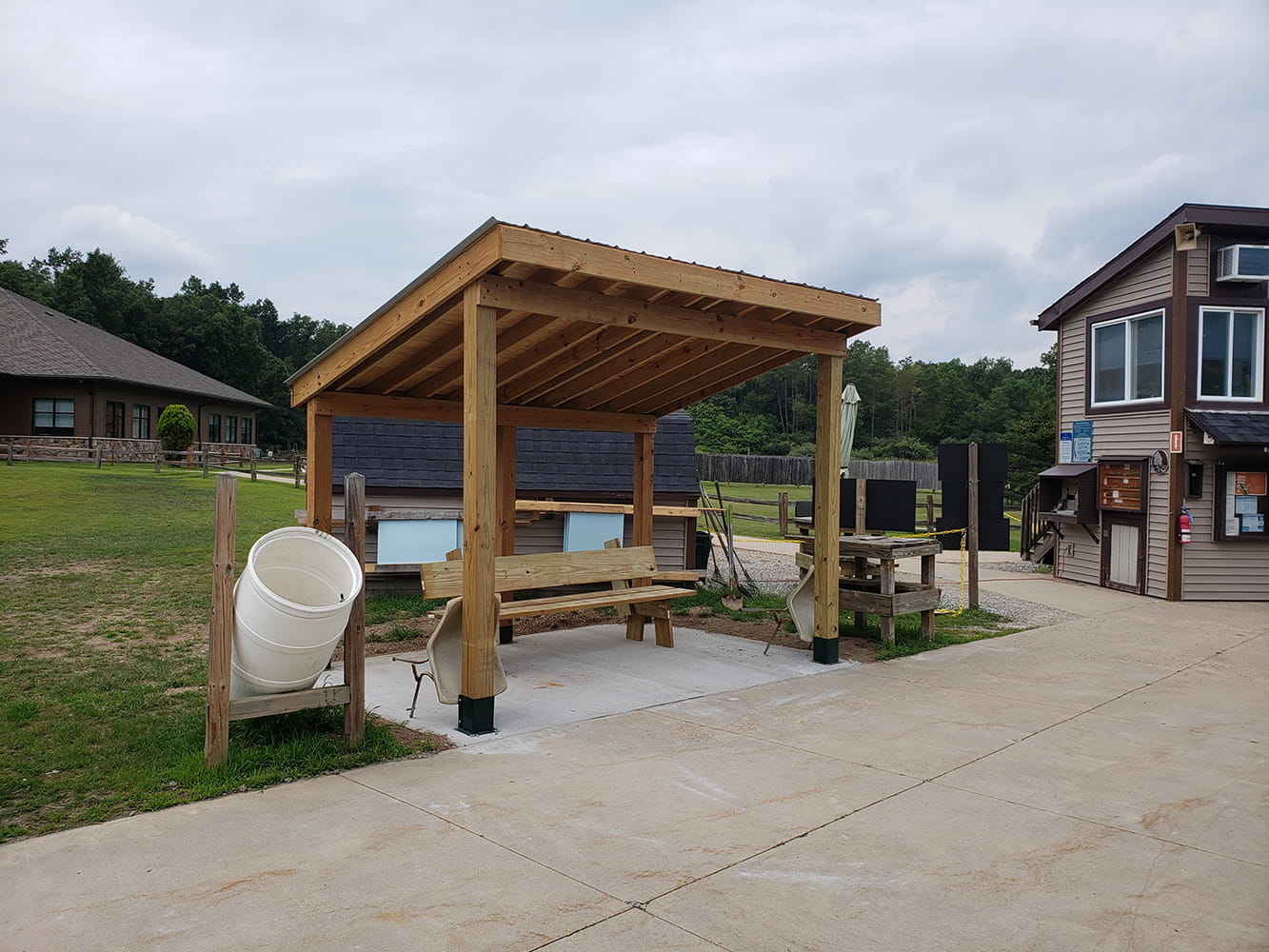 Rose Lake shooting range shelter with bench