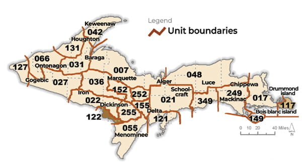Complex regulatory map showing deer management units in the Upper Peninsula. To be used in combination with the color coded chart to identify antler point restrictions. For assistance, please call 517-284-9453 or see written description in the Wildlife Conservation Order available at Michigan.gov/DNRLaws.