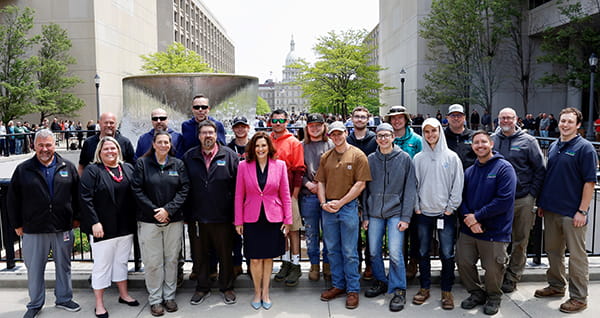 Governor Whitmer and DTMB Facilities Team