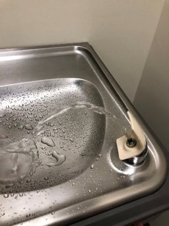 school drinking water fountain