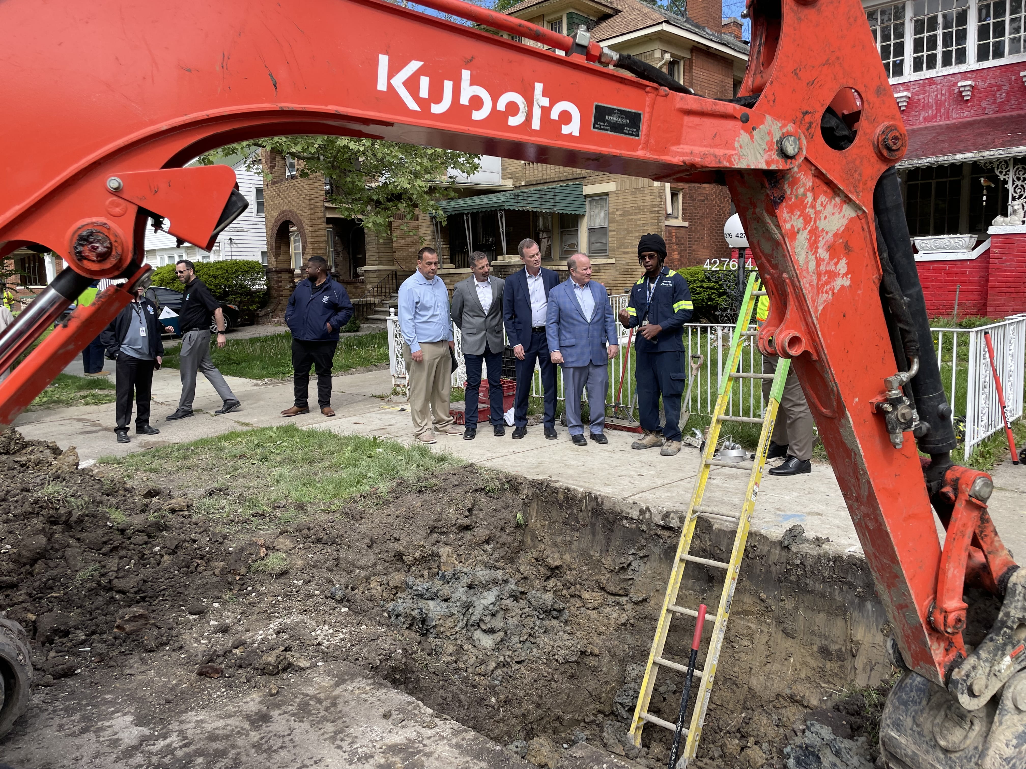 EGLE Director Phil Roos  joined officials from the City of Detroit and the Detroit Water and Sewerage Department on May 10, 2024  to highlight recent transformational investments in removing lead service lines. 