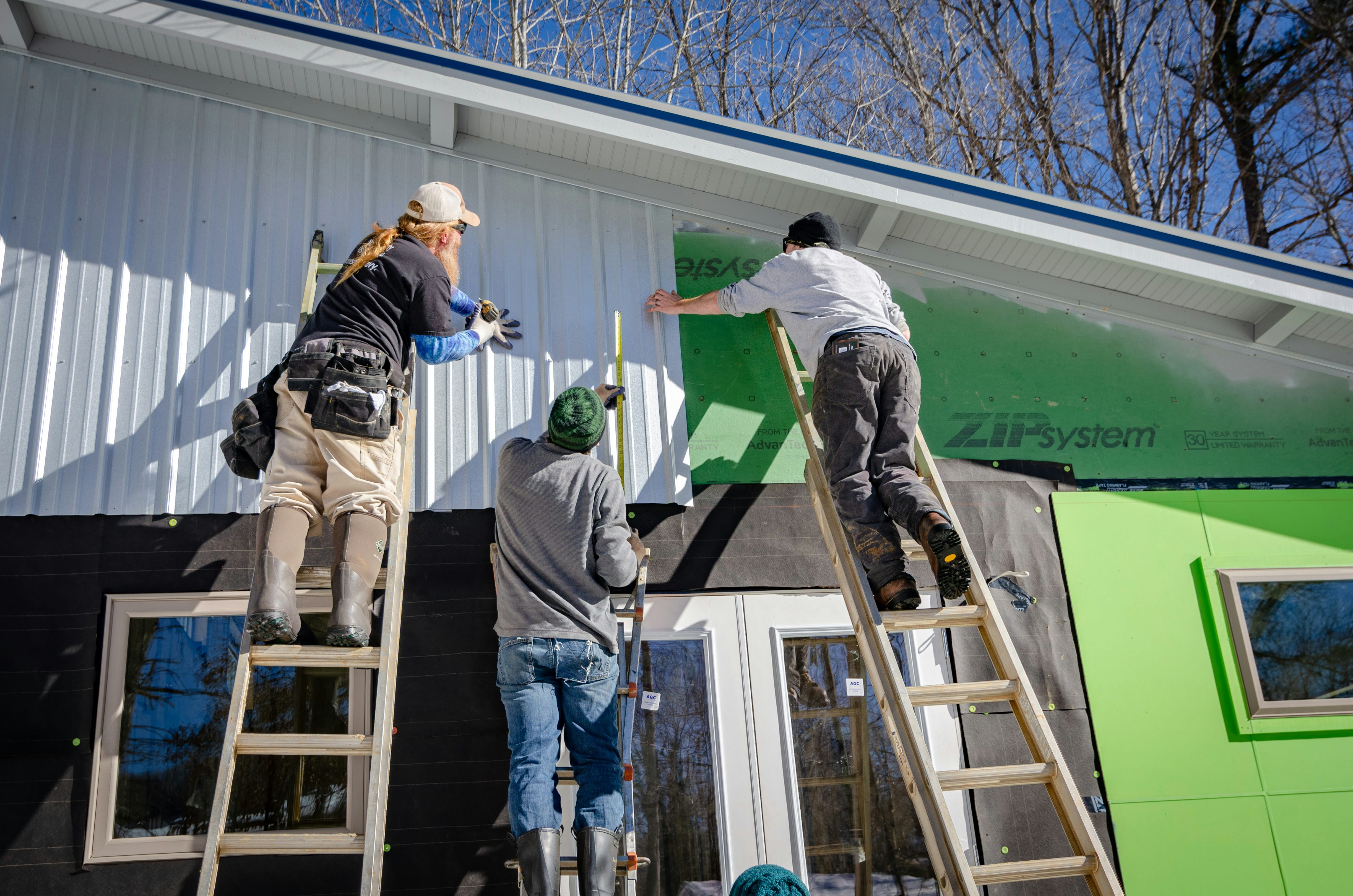 energy efficiency upgrade workers