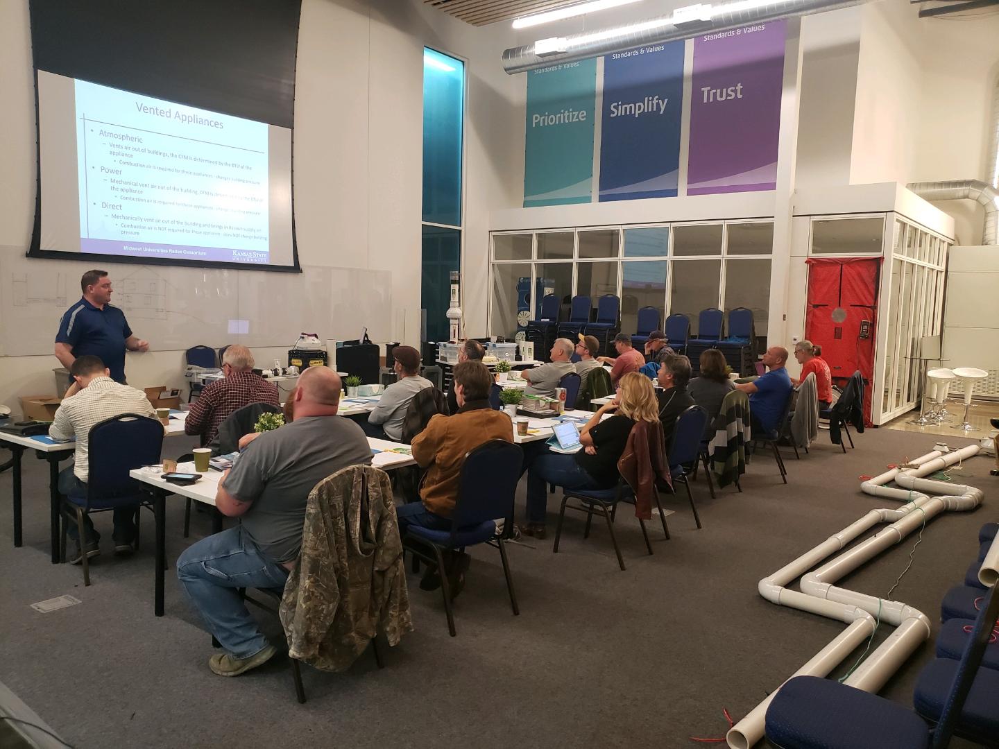 Advanced diagnostics radon class. Courtesy of Kansas State University. 