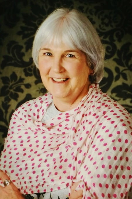 Liz Browne headshot