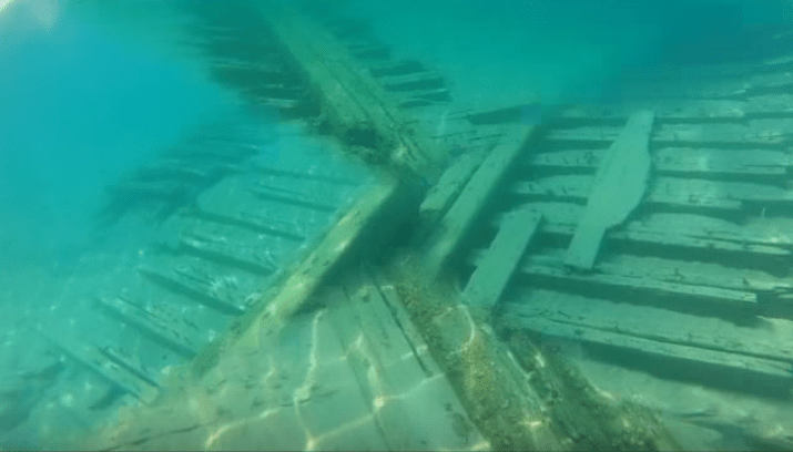 Metropolis Shipwreck Image
