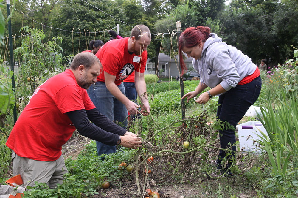 AmeriCorps members serving AmeriCorps members serving