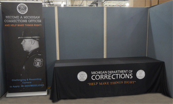 23F-3378-Banner Stand & Table Wrap