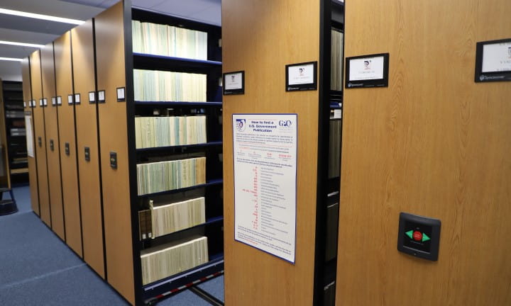 2022 LM For Public Government Federal Documents Hero Image Bookshelves