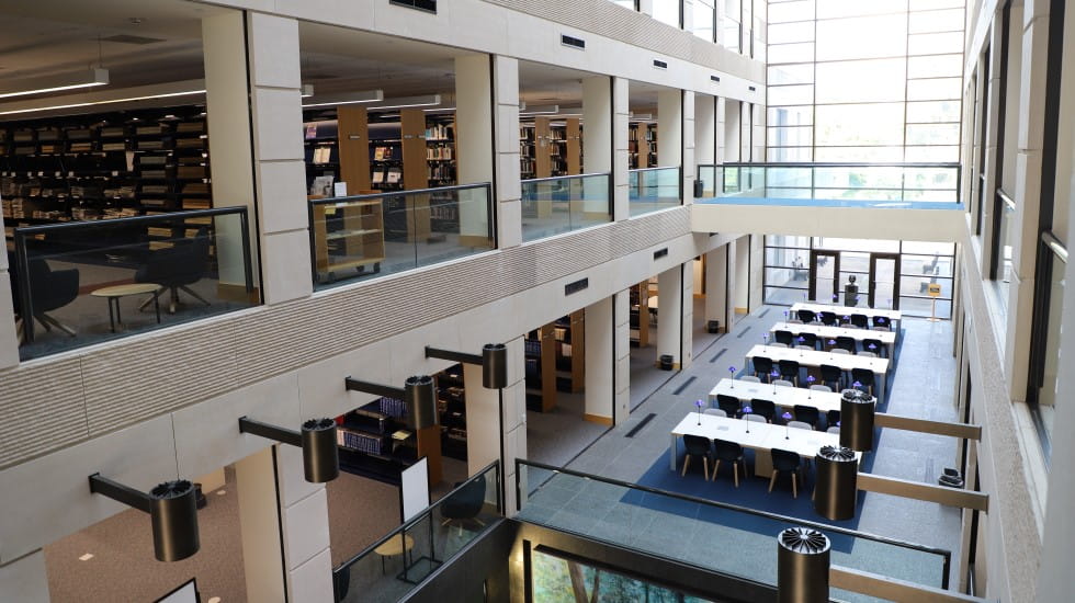 2023 Photo Gallery Library Interior 17