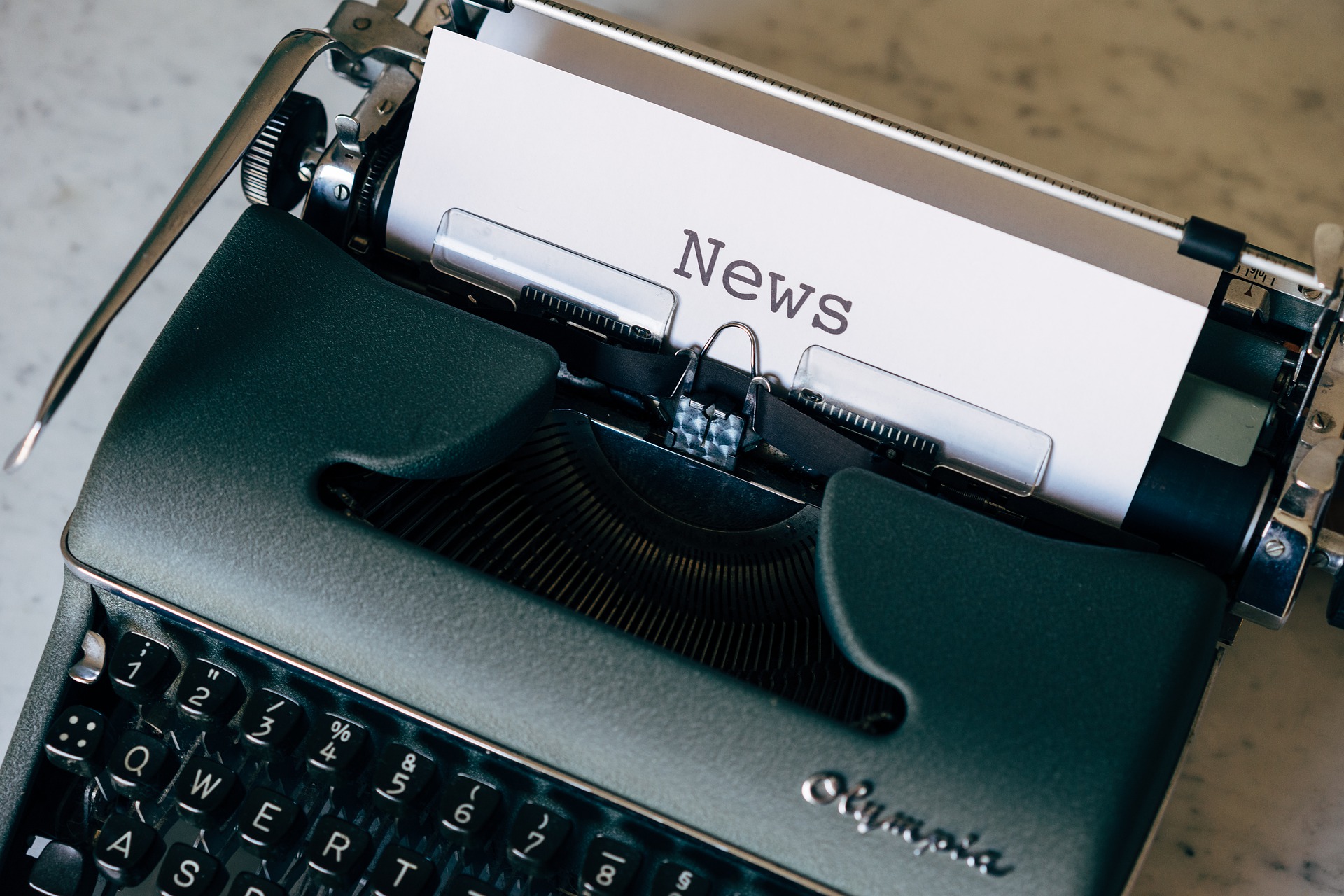 Stock Photo - Typewriter - news-ge5333676c_1920
