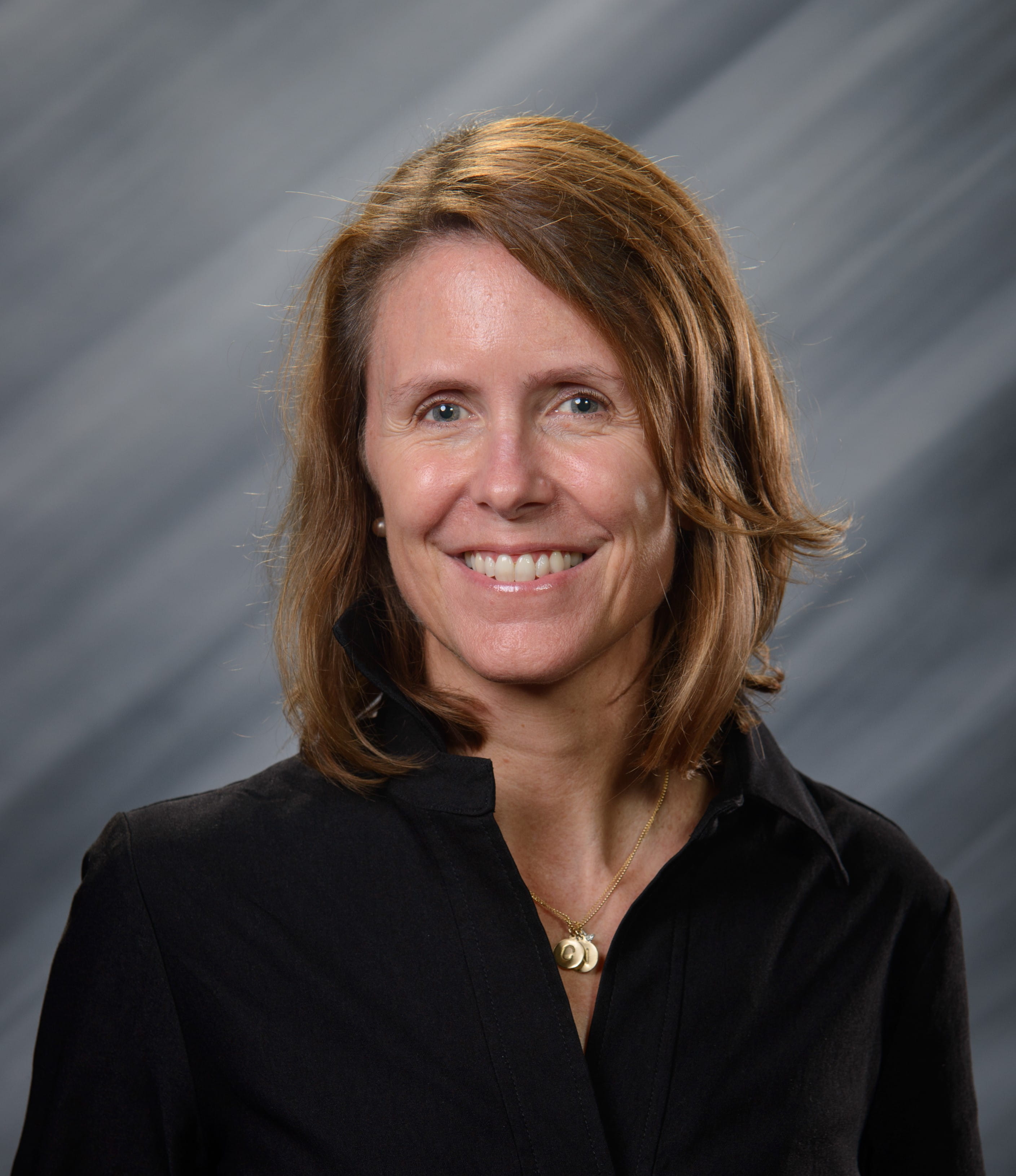 Headshot of Jennifer Moll