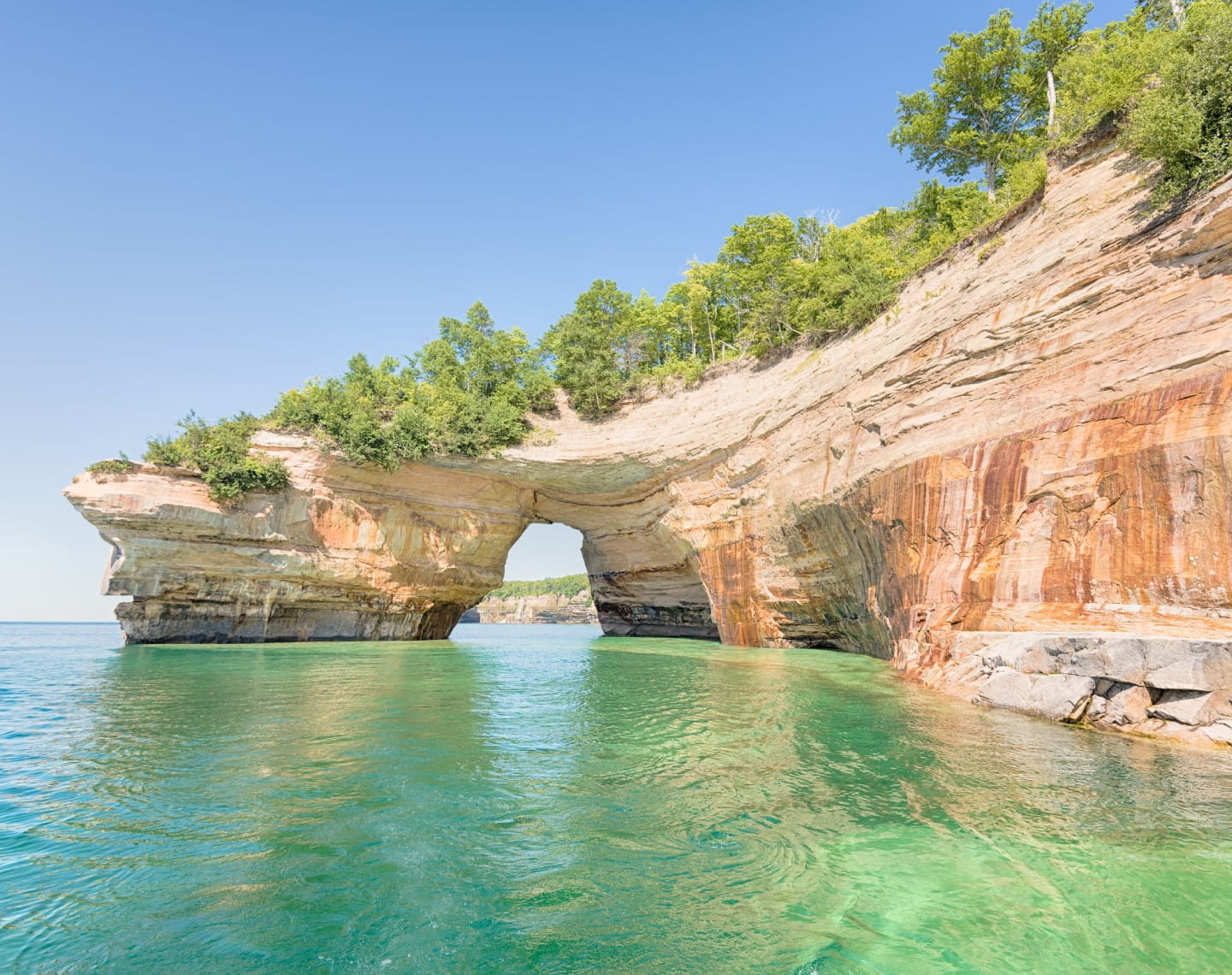 Arch formation that is part of the Pictured Rocks shoreline
