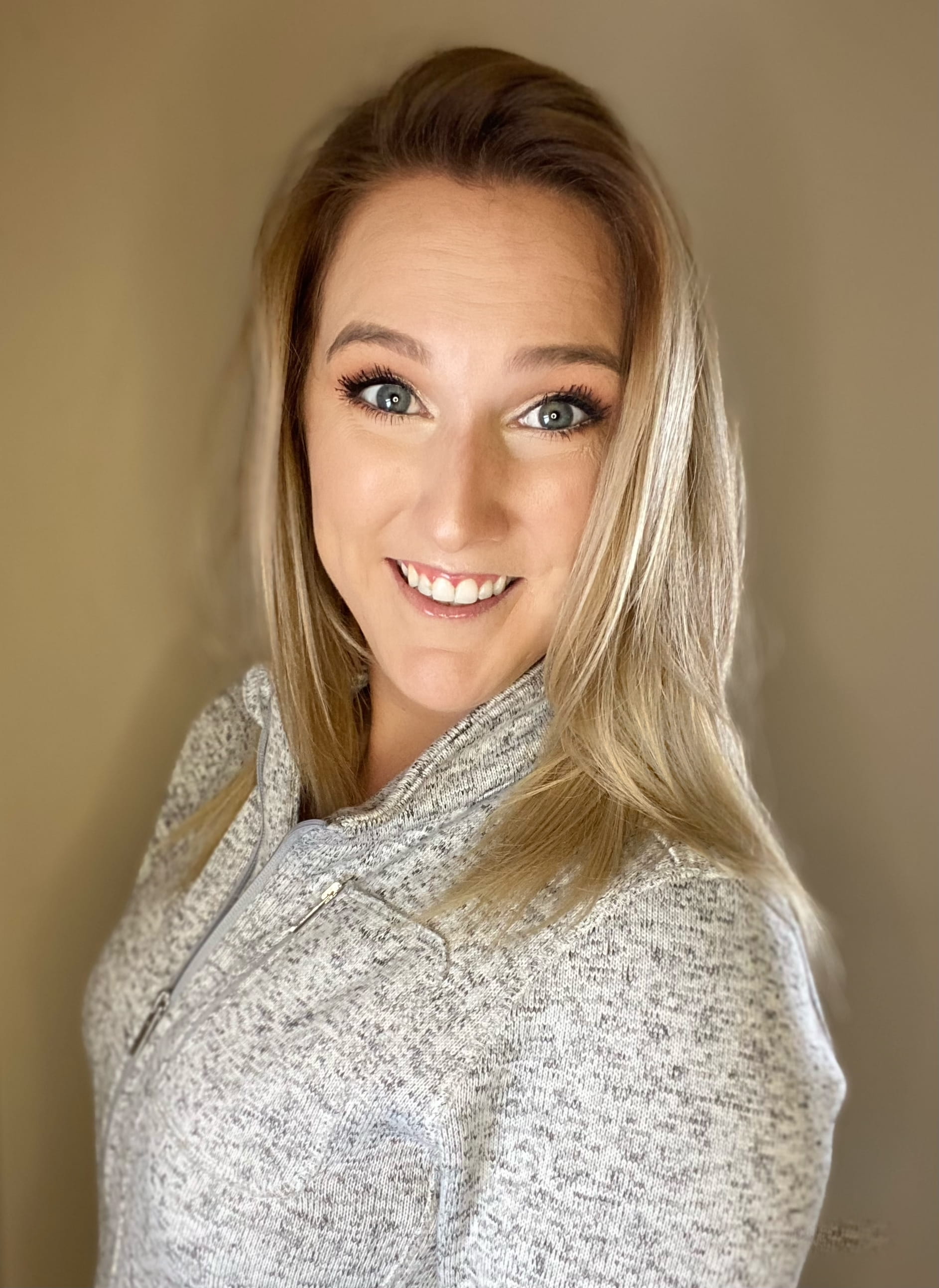 Photo of 2021-22 Region 2 Teacher of the Year Kacie Hook