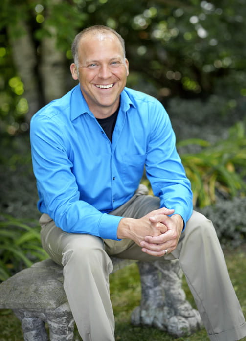 Photo of 2021-22 Region 9 Teacher of the Year Brian Paul
