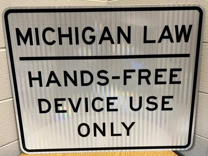 https://www.michigan.gov/mdot/-/media/Project/Websites/MDOT/News-and-Outreach/News-Releases-Images/2023/Hands-free-sign.jpg?rev=356559141673463b9da129cbf5010b31&hash=658F35EE5F68E6386D89A2C4877988EA