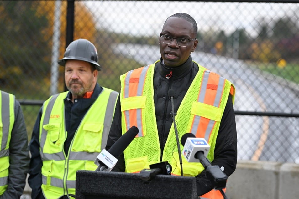 Lt. Gov. Garlin Gilchrist II speaks at a special ribbon cutting event on Friday, Nov. 7 to commemorate the reopening of I-475.