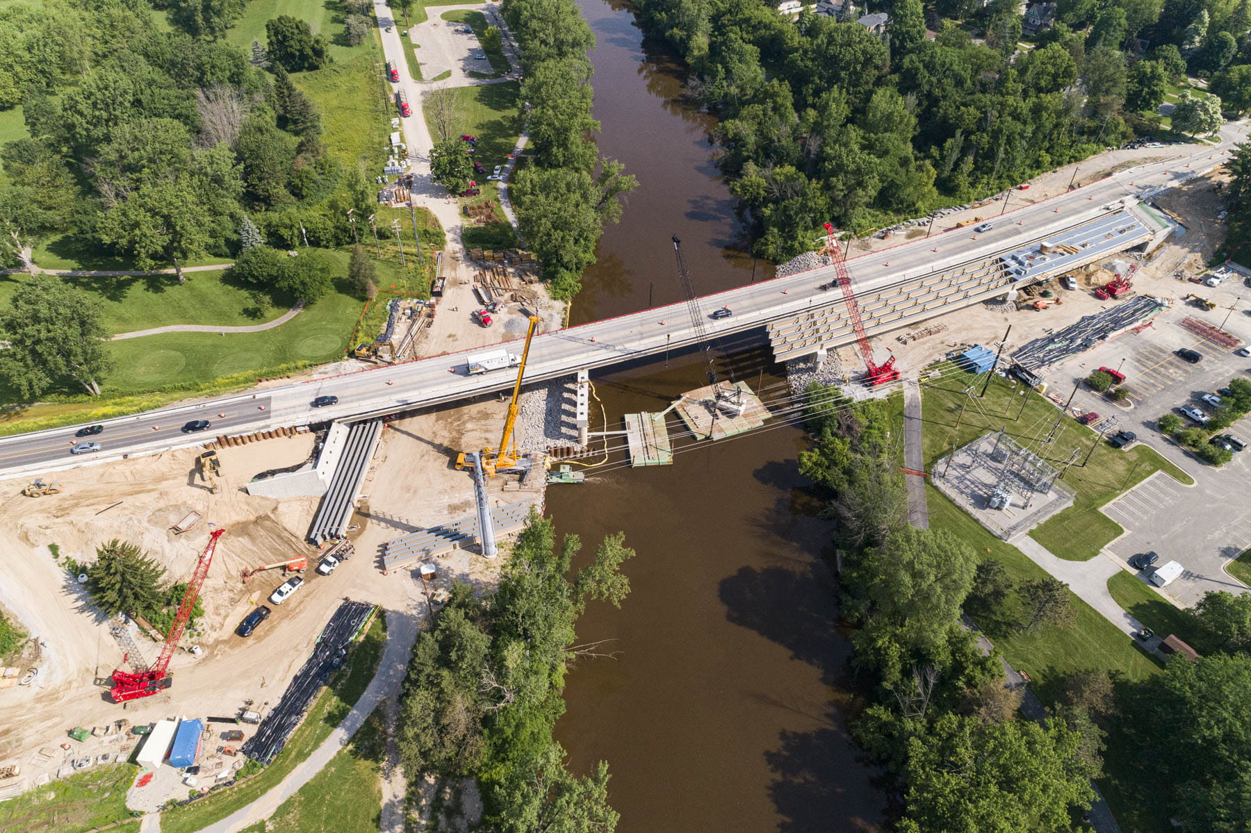 M-20 bridge construction in Midland. Beam placement