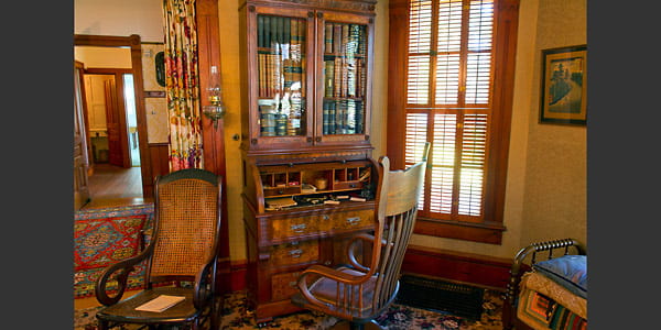 Desk and chair in the Mann House.