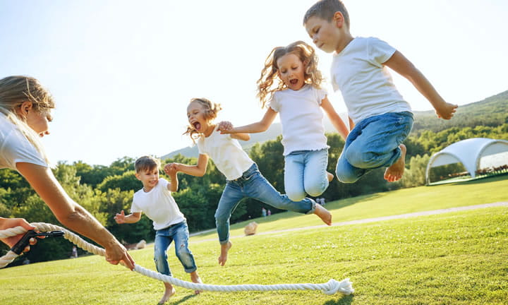 children playing jump rope 