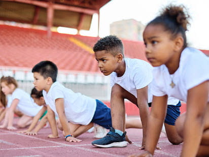 kids getting ready to run a race