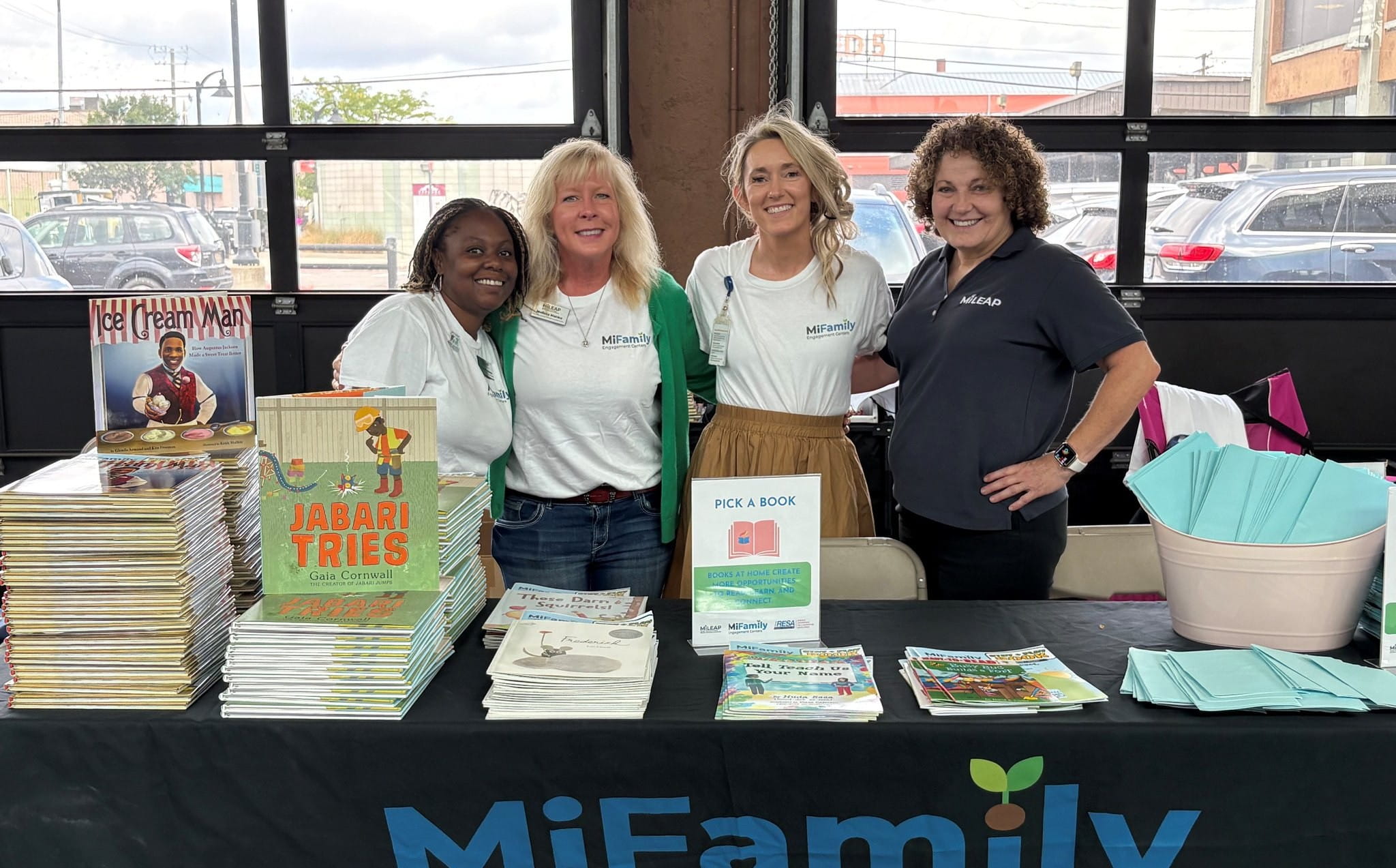 MiFamily Engagement team
