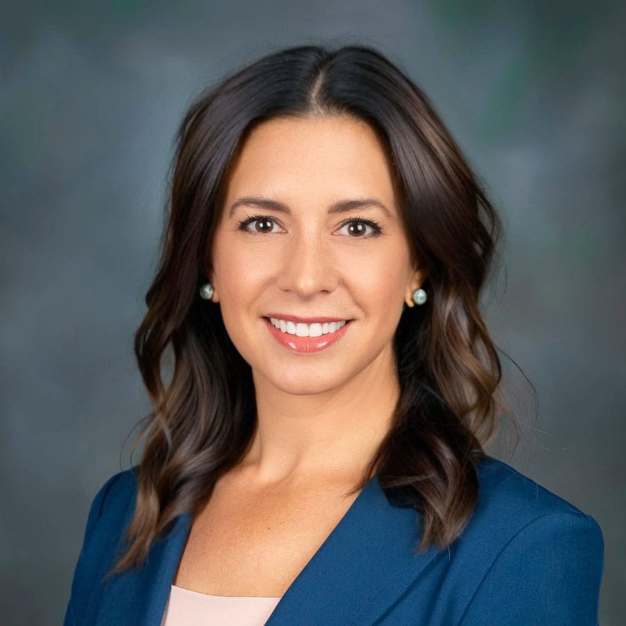 Katherine Peretick headshot