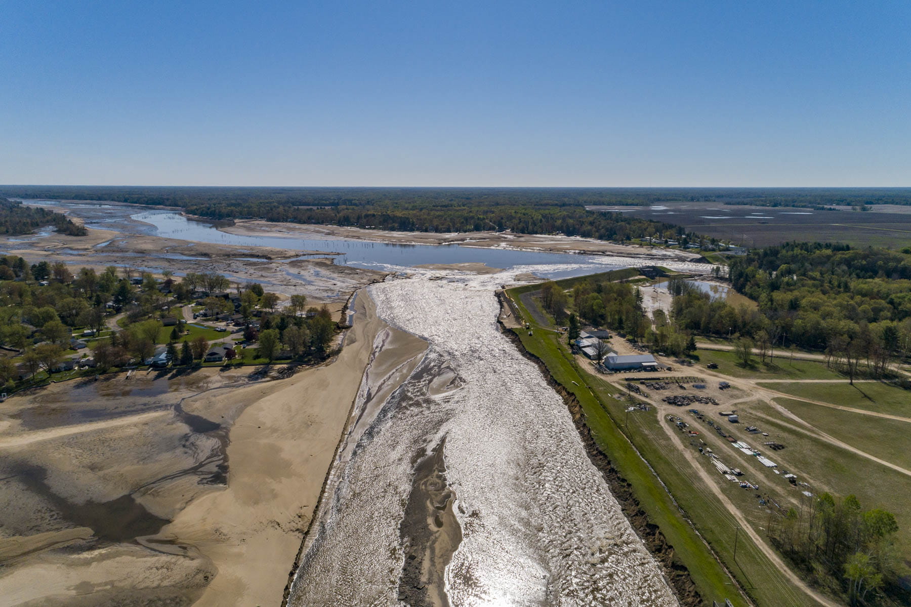 An aerial view of a large flooded area.