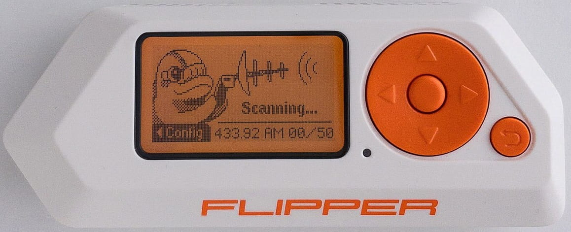 Top-View of a Flipper Zero, performing an RF Scan.