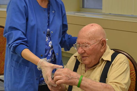 Nurse helps veteran member