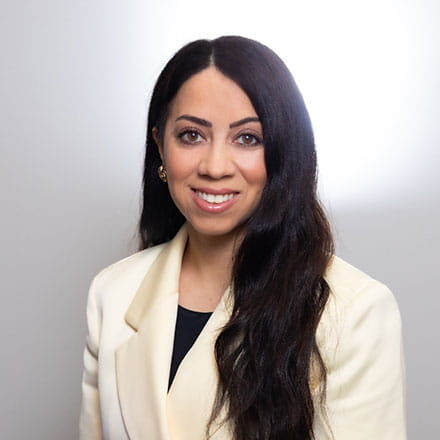 Stacy Bahri headshot