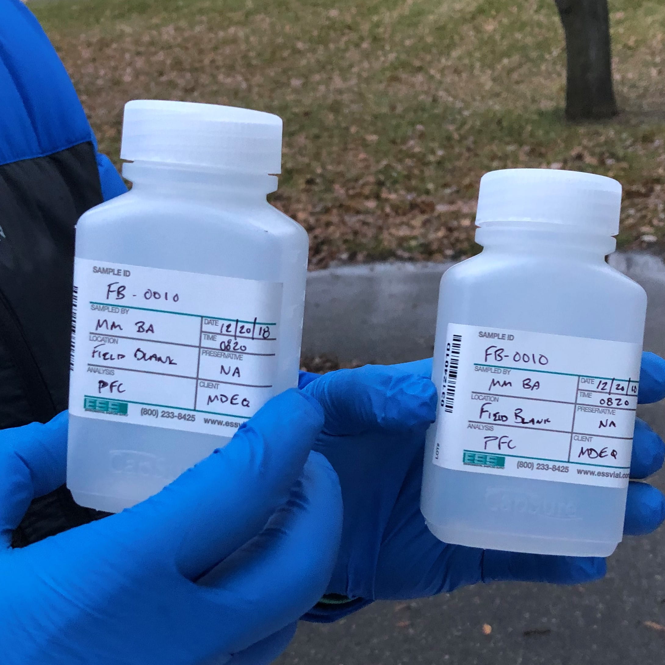 Sample bottles