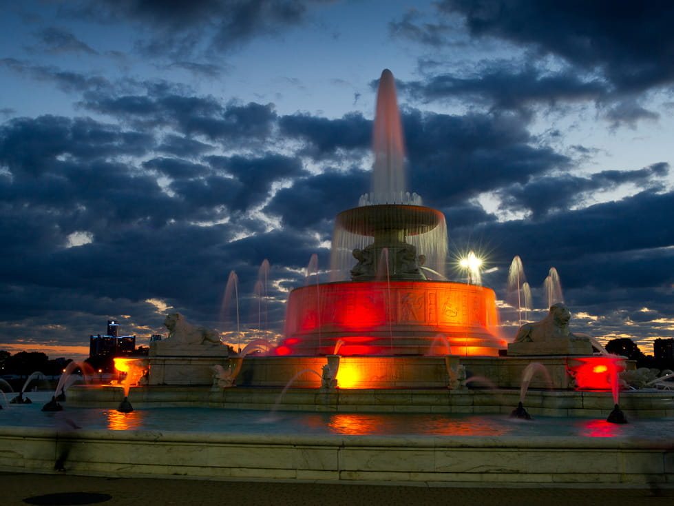 James Scott Memorial Fountain light up at night
