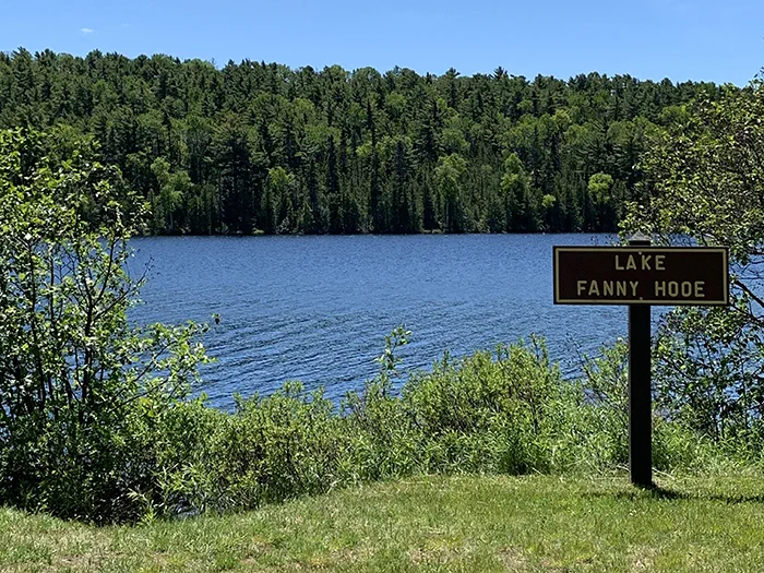 Lake Fanny Hooe sign in front of lake