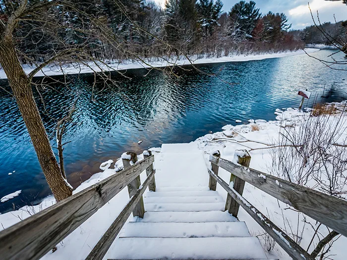 Snowy platform along Big Sable River photo by Aubry Healy