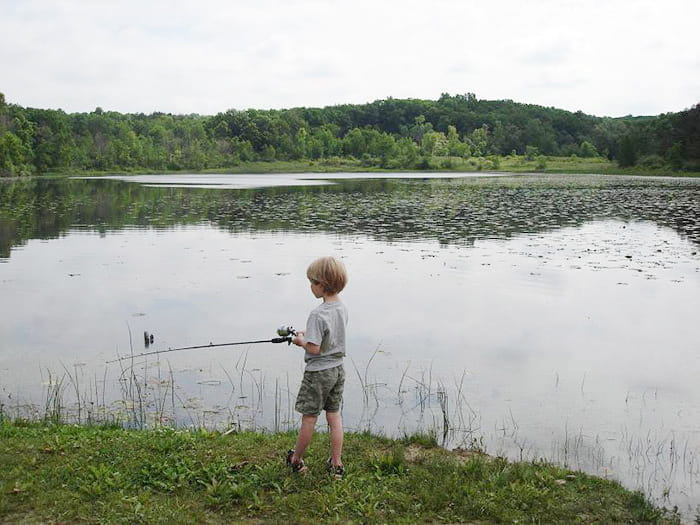 kid fishing