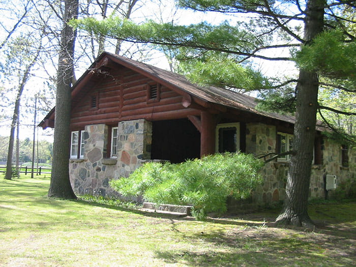 Wilson State park lodge constructed of stone and logs