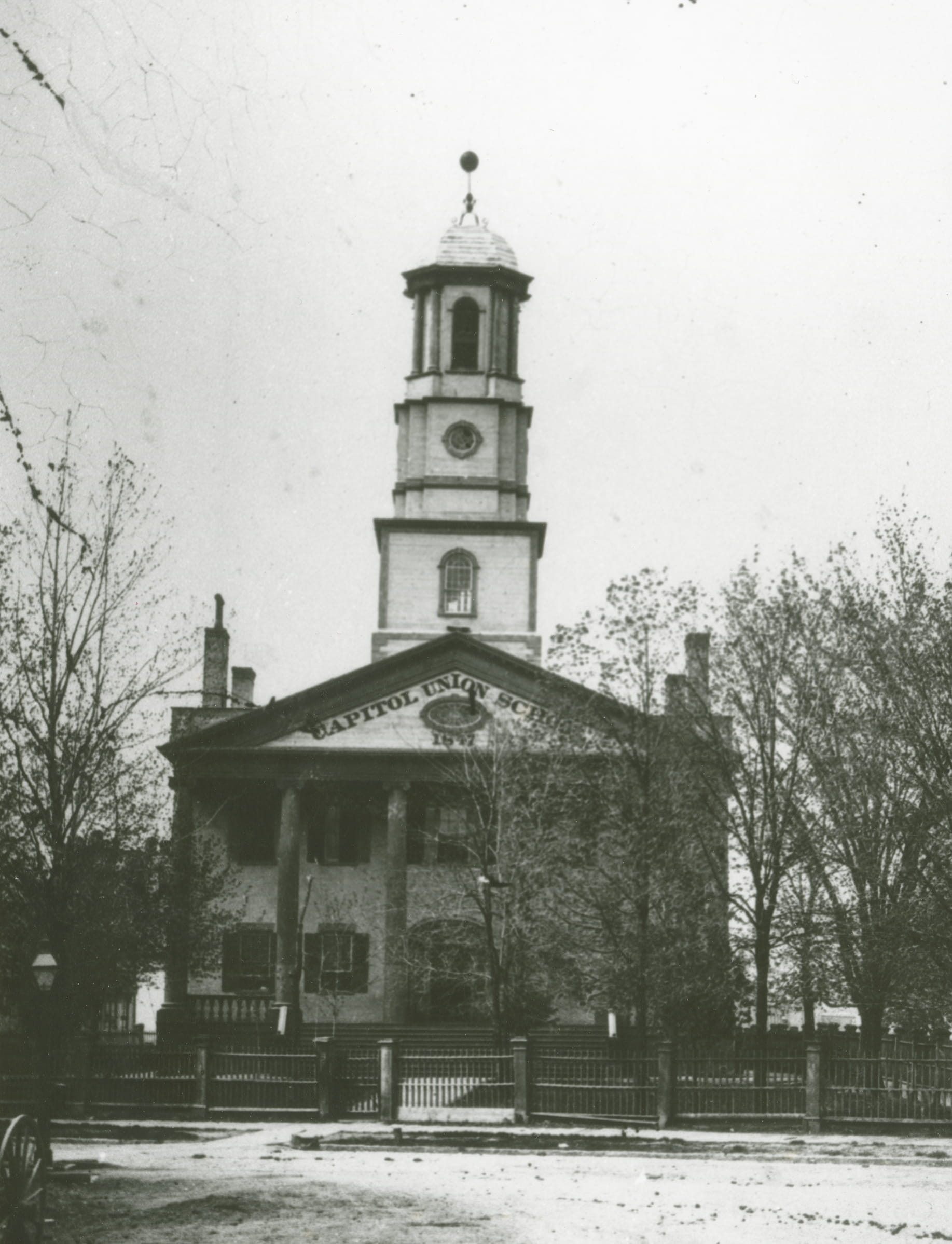 Michigan’s first capitol, located in downtown Detroit. Originally built to be a territorial courthouse, it served as Michigan’s seat of state government from 1835-1847. It then became a school. Photo Courtesy of the Archives of Michigan