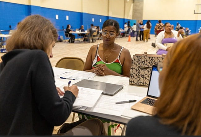 Volunteer Attorneys assist at R2R
