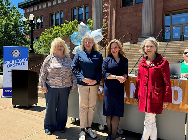 Marquette County Clerk Linda Talsma, Rep. Jenn Hill, Secretary Benson, and Mayor of Marquette Sally Davis