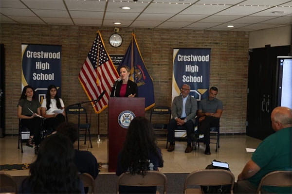 Secretary of State Benson spoke at Crestwood High School