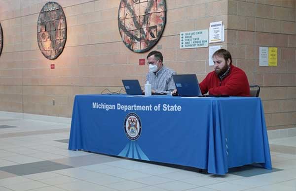 MDOS staff work at Road to Restoration clinic