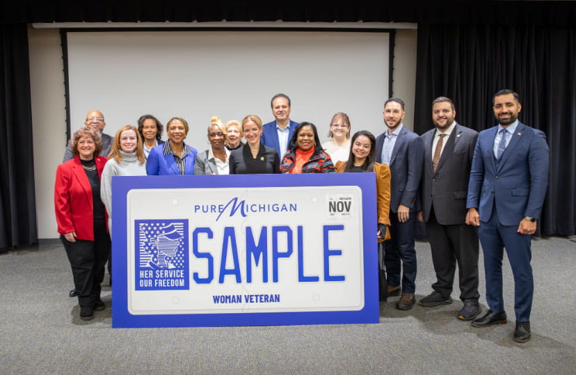Womans Veteran Plate - Sec. Benson and leaders unveil the new plate